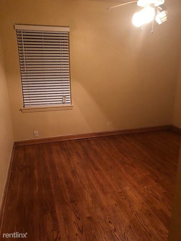 Foto del edificio - 5224 W Jackson Blvd