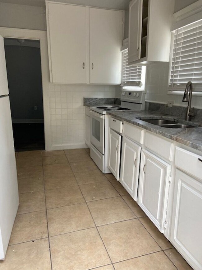 Foto del edificio - 1727 45th St S