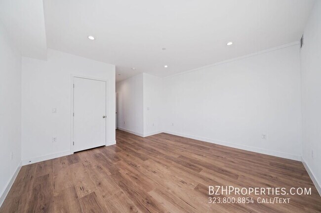 Foto del edificio - 6336 Beck Ave