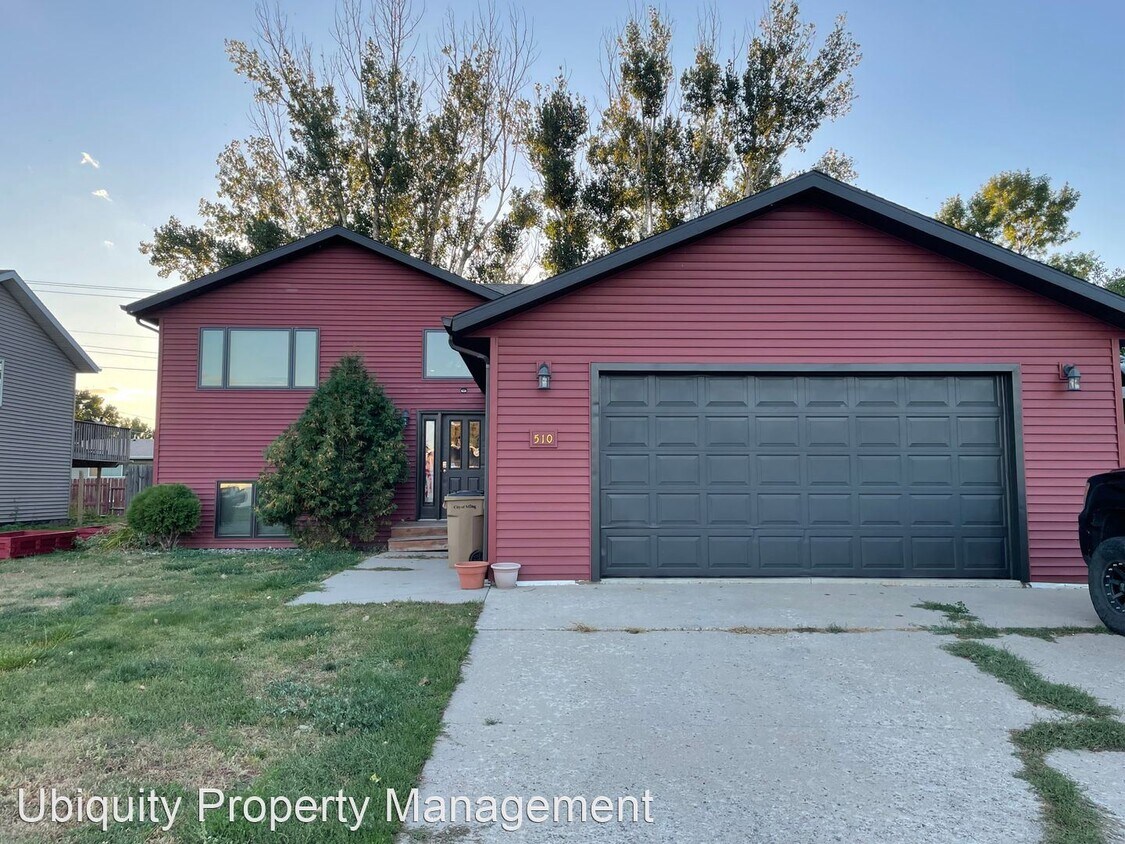 Primary Photo - 4 br, 2.5 bath House - 510 16th Street SW