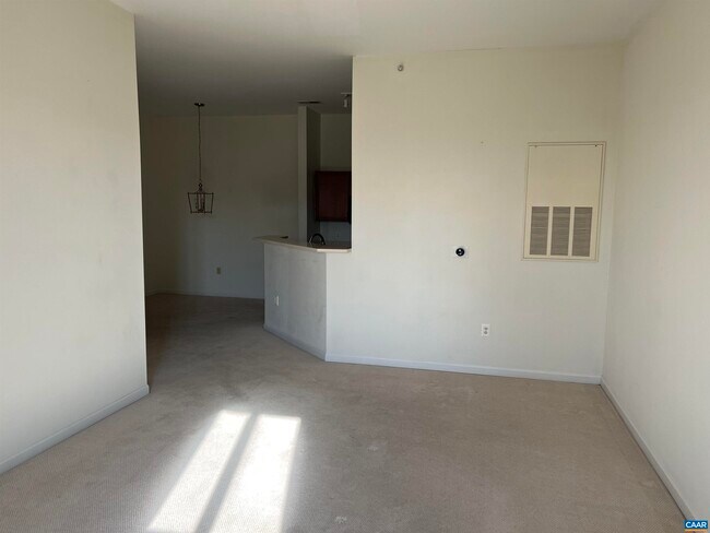 Building Photo - 760 Walker Square