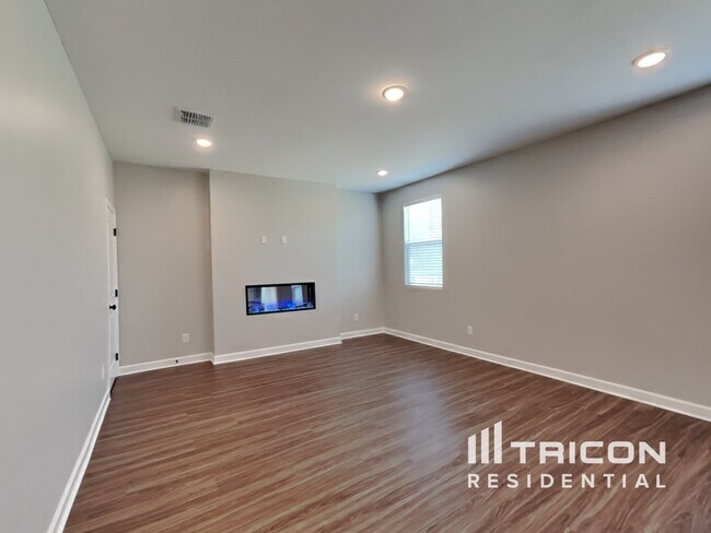 Foto del edificio - 176 Millbrook Dr
