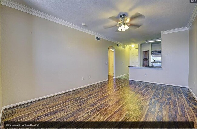 Building Photo - 7575 Kirby Dr