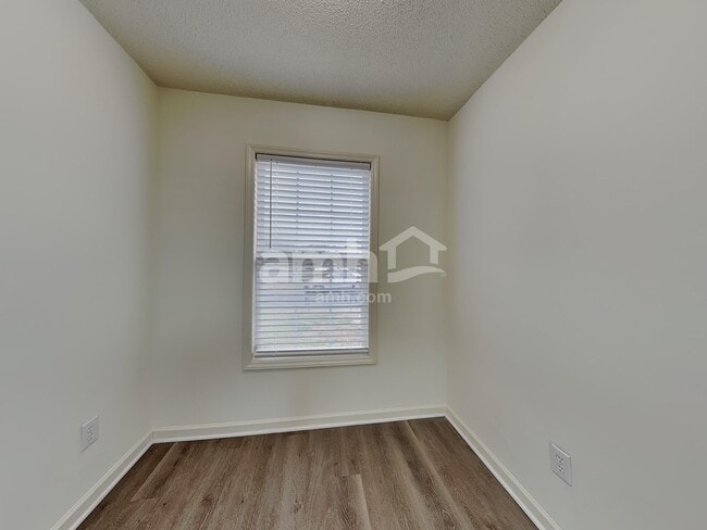 Building Photo - 149 Charlotte Ct