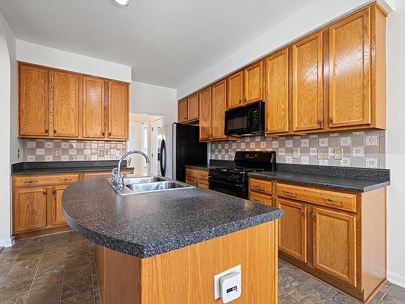 Building Photo - Build Equity While Leasing - Lease and Own...