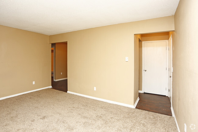 One Bedroom Living Room - Ottawa Landings