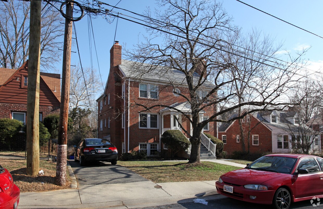 Building Photo - 8109 Garland Ave