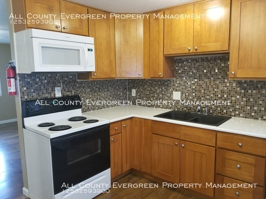 Primary Photo - 1517 E 38th St