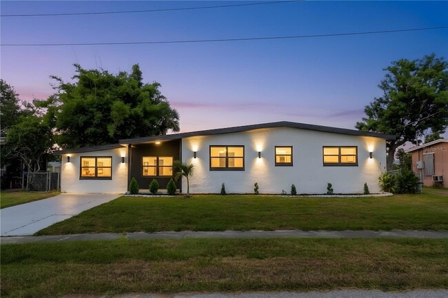 Foto del edificio - 6821 Marius Rd