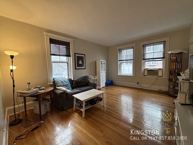 Foto del edificio - 1407 Beacon St