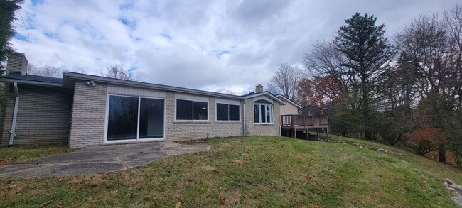 Foto del edificio - 35527 Springvale St