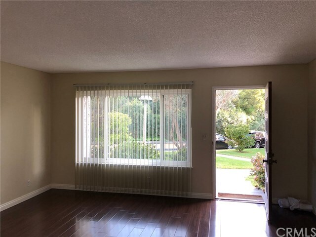 Building Photo - 28193 Ridgecove Ct S