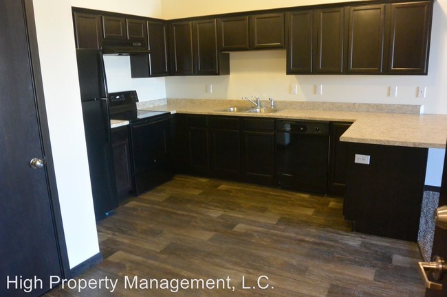 Foto del edificio - 4408-4414 Ashworth Dr