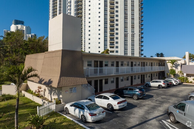 Harbour Towers at The Waterways