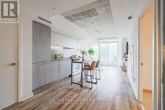 Building Photo - 30 Baseball Pl