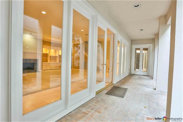 Building Photo - 347 Indian Bayou
