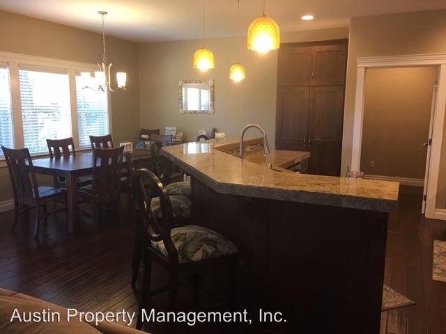 Foto del edificio - 19164 Chiloquin Dr