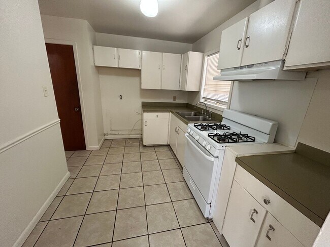 Foto del edificio - 301 Doc Duhon St