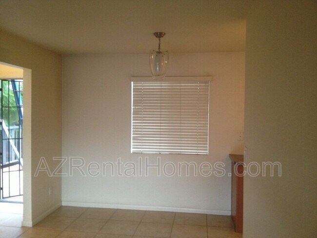 Foto del edificio - 4354 N 82nd St