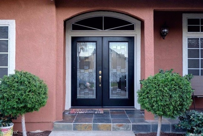 Building Photo - 5 br, 3 bath House - 2102 Karen Alane Way