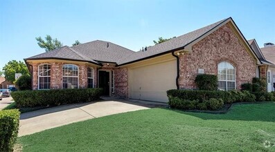 Building Photo - 3204 Plumstead Dr