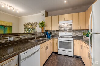 Interior Photo - 803 Corday at Naperville