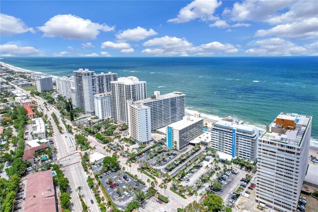 Foto del edificio - 4100 Galt Ocean Dr
