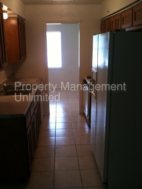 Building Photo - 207 W Little Creek Rd