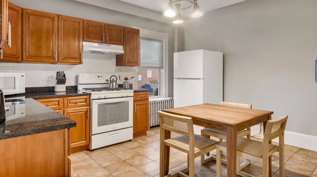 Photo - 20 Alcott St Apartment