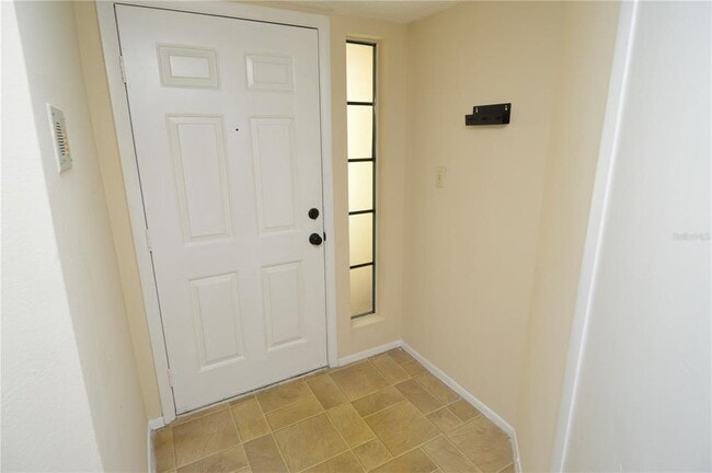Foto del edificio - 8647 Mallard Reserve Dr