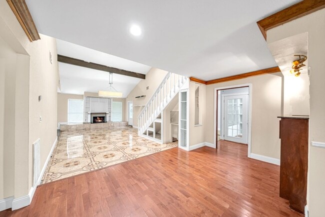 Building Photo - 13014 Skymeadow Dr