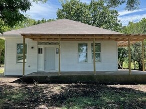 Building Photo - 1444 Satterwhite Rd
