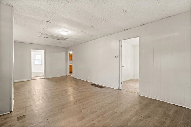 Foto del edificio - 3115 Chelsea Ave