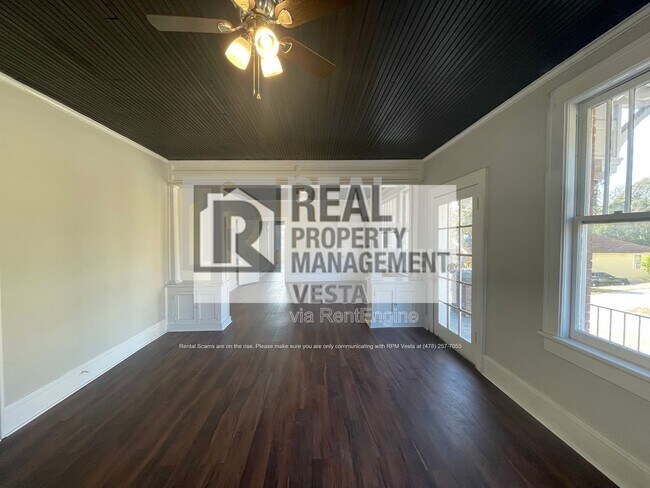 Foto del edificio - 2694 Cherokee Ave