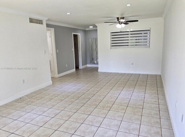 Building Photo - 7480 Miami Lakes Dr