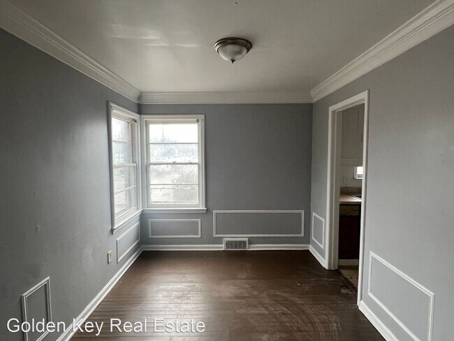 Building Photo - 3 br, 1.5 bath House - 18990 Rutherford