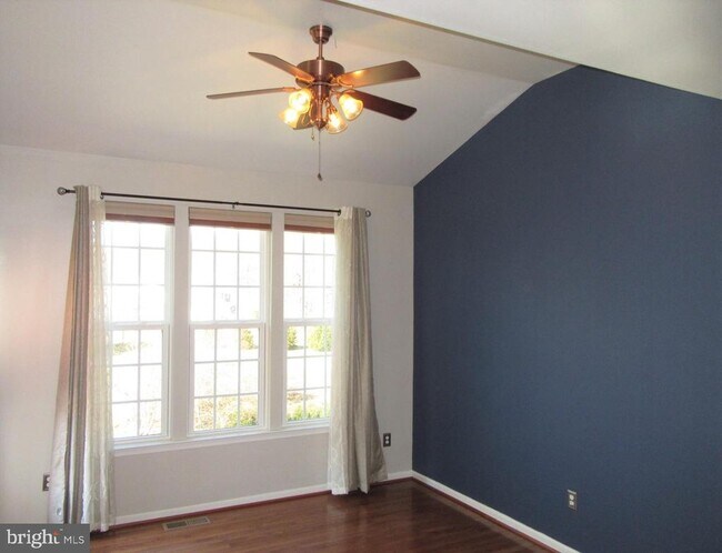 Foto del edificio - 1305 Madison Ln