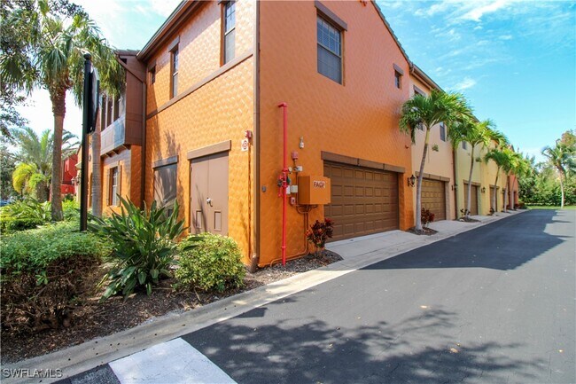 Foto del edificio - 9159 Delano St