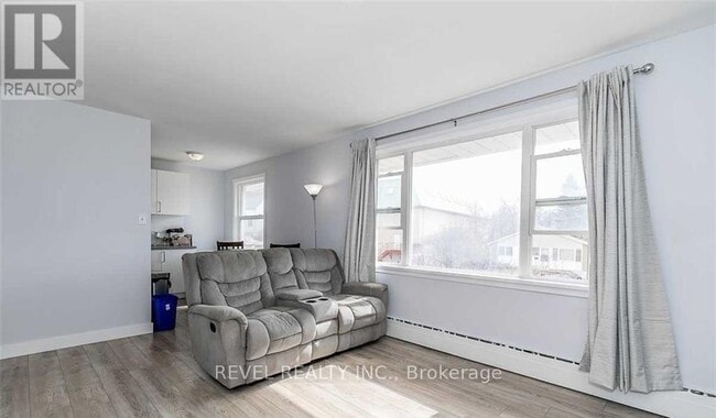 Building Photo - 78 Queen St