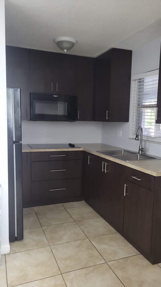 Foto del edificio - 1508 S Lee Ave