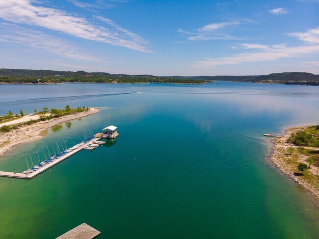 Foto del edificio - 5803 Rittenhouse Shore Dr