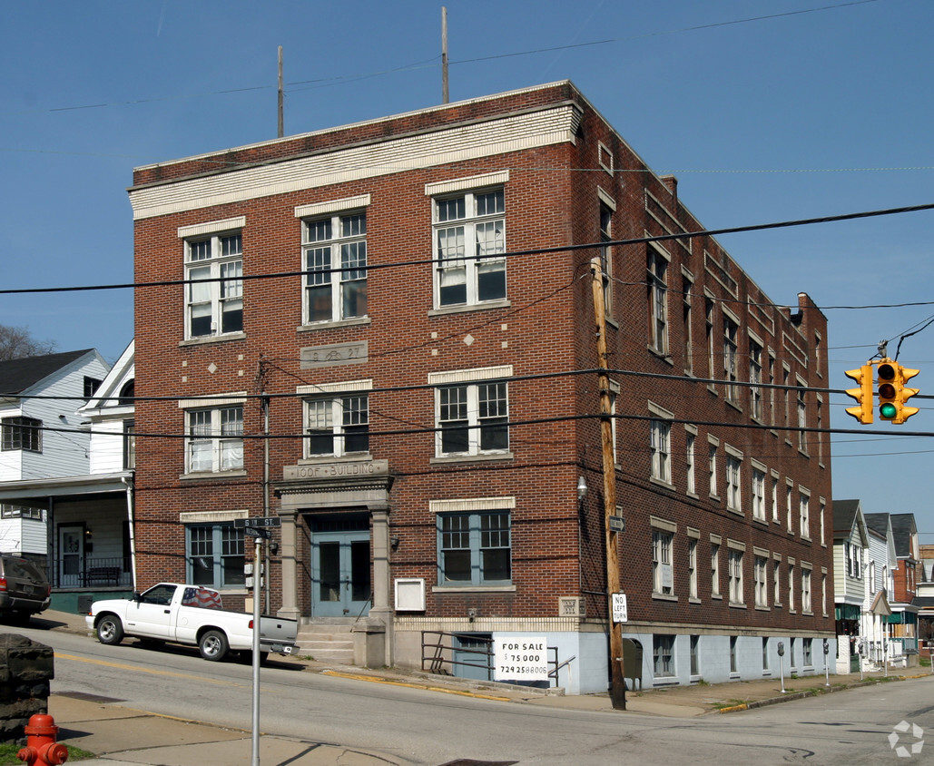 Main Building View - 400 5th St