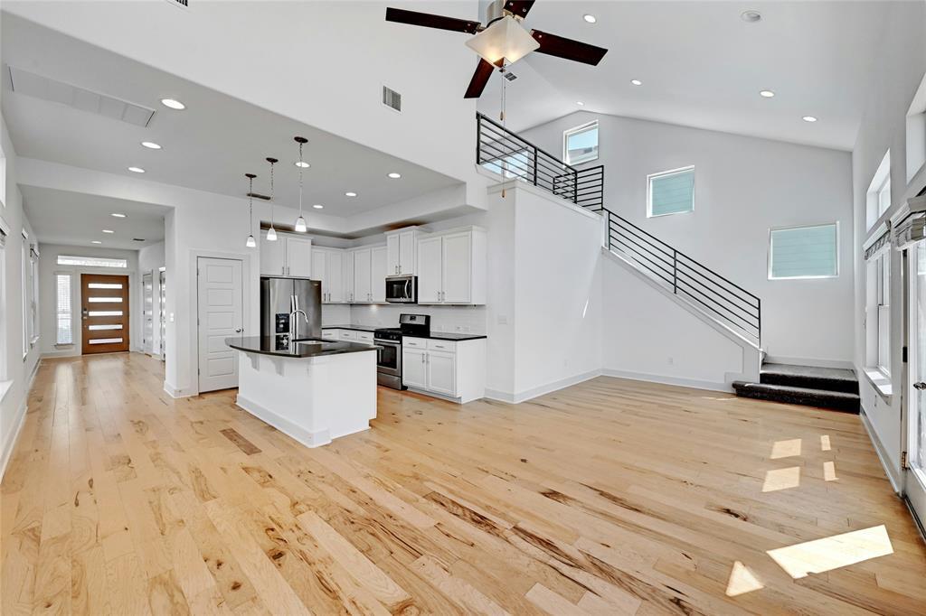 Foto principal - 2308 Hermia St