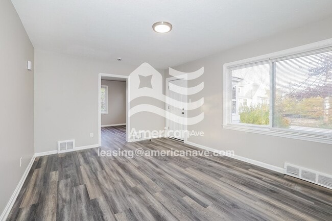 Building Photo - 12901 Kadel Ave