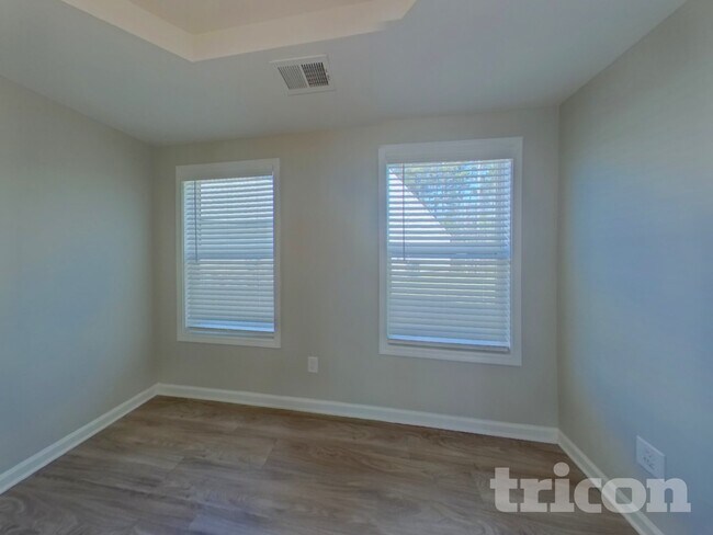 Foto del edificio - 285 Turnfield Dr.