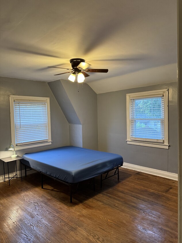 Foto principal - 1826 Cypress St