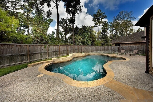 Building Photo - 126 Hearthshire Cir