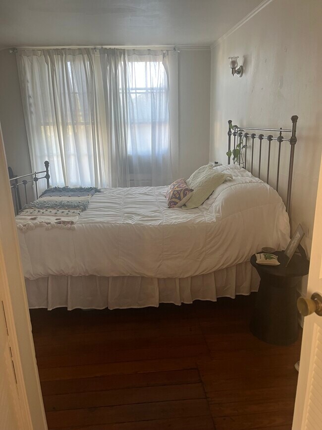 Foto del edificio - 1618 3rd St