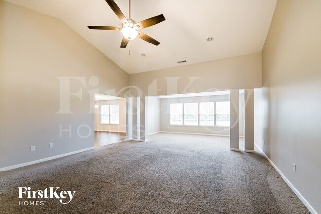 Foto del edificio - 5696 West Port Drive