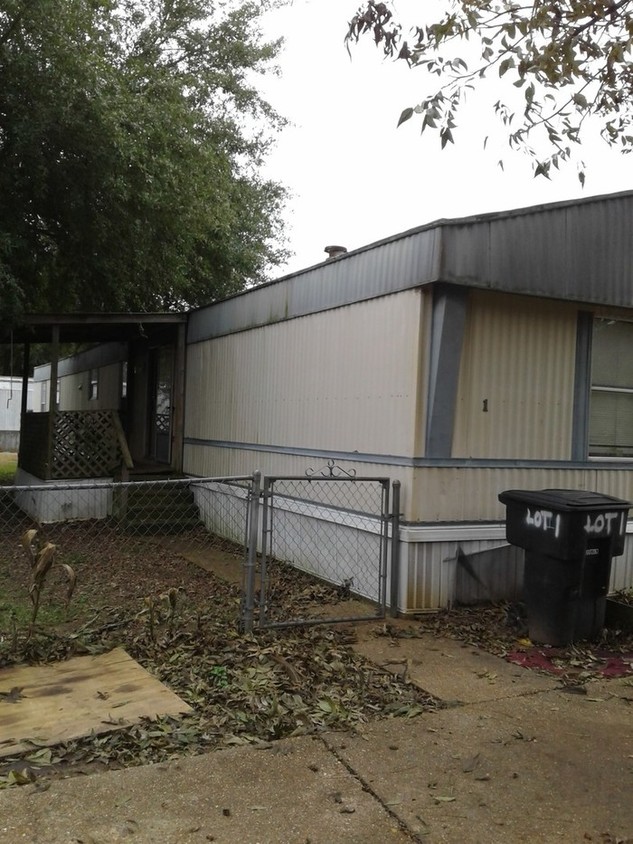 Building Photo - * NICE 3/2 SOUTH BOSSIER MOBILE HOME *